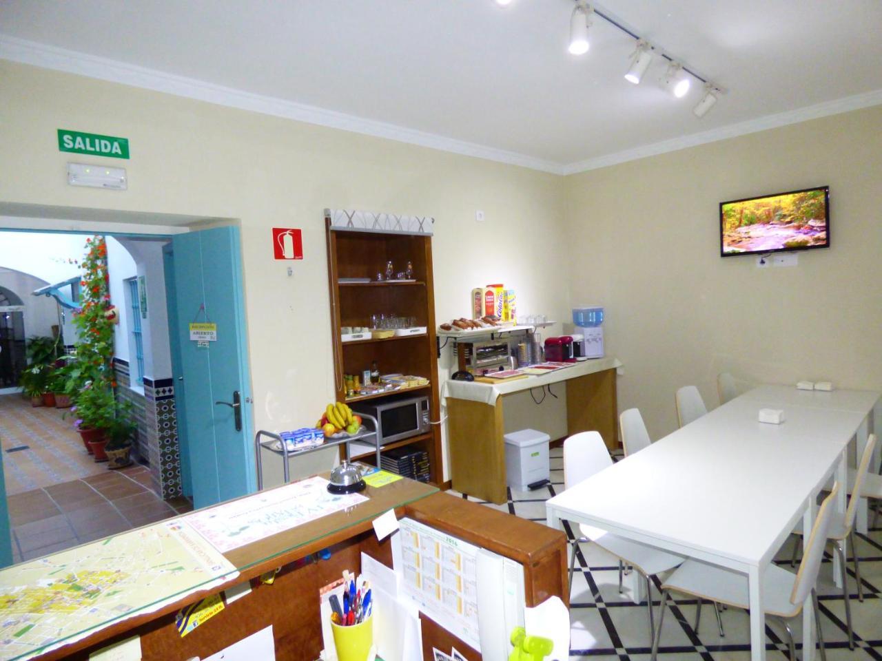 Hostal Campo Nuevo 산루카데바라메다 외부 사진